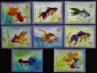 Набор почтовых марок (8 шт.). "Золотые рыбки". 1977 год, Вьетнам.