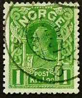 Почтовая марка (1 kr.). "Король Хаакон VII". 1918 год, Норвегия.