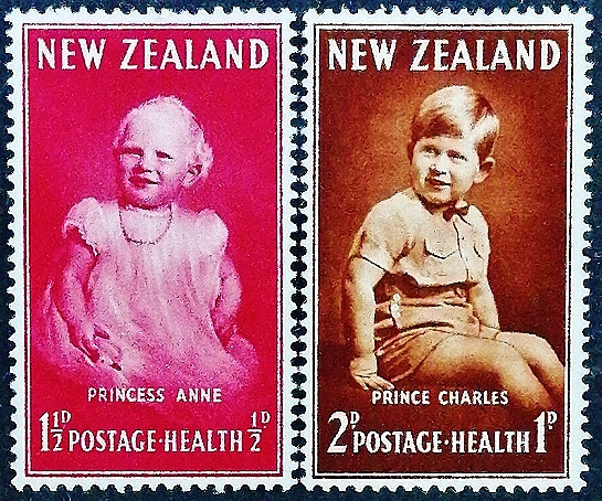 Набор марок (2 шт.). "Принцесса Анна и принц Чарльз". 1952 год, Новая Зеландия. Набор марок (2 шт.). "Принцесса Анна и принц Чарльз". 1952 год, Новая Зеландия.