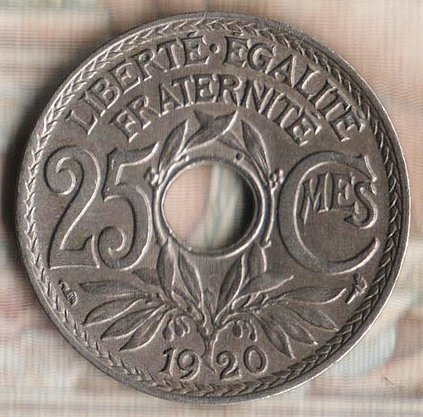 Монета 25 сантимов. 1920 год, Франция.