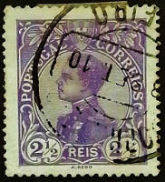 Почтовая марка (2⅟₂ r.). "Король Мануэль II". 1910 год, Португалия.