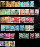 Набор почтовых марок  (40 шт.). "Пауль фон Гинденбург в медальоне". 1932-1934 года, Германский Рейх.