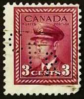 Марка (перфин) "CPR". "Король Георг VI, "Военный выпуск"". 1943 год, Канада.