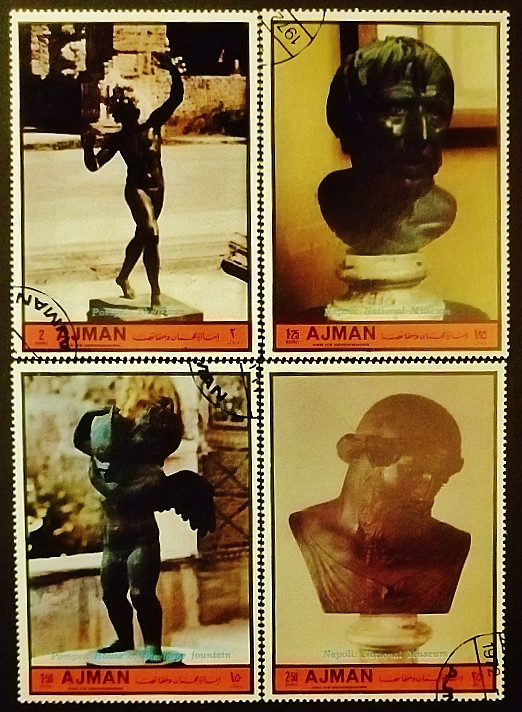 Набор марок (4 шт.) с блоком. "Бронзовые статуи". 1972 год, Аджман.
