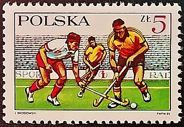 Марка почтовая. "60 лет польскому хоккею на траве". 1985 год, Польша.