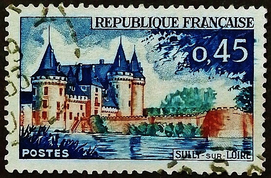 Почтовая марка. "Сюлли-сюр-Луар". 1961 год, Франция.