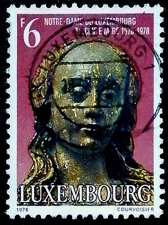 Почтовая марка. "300-летие Люксембургской Богоматери". 1978 год, Люксембург.