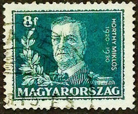 Почтовая марка (8 k.). "10 лет правлению регента Миклоша Хорхти". 1930 год, Венгрия.