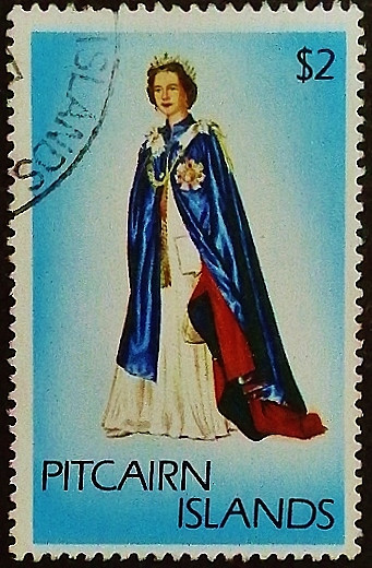 Почтовая марка. "Королева Елизавета II". 1977 год, Острова Питкэрн.