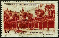 Почтовая марка. "Отель-Дьё в Боне". 1942 год, Франция.