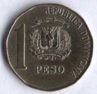 Монета 1 песо. 2002 год, Доминиканская Республика.