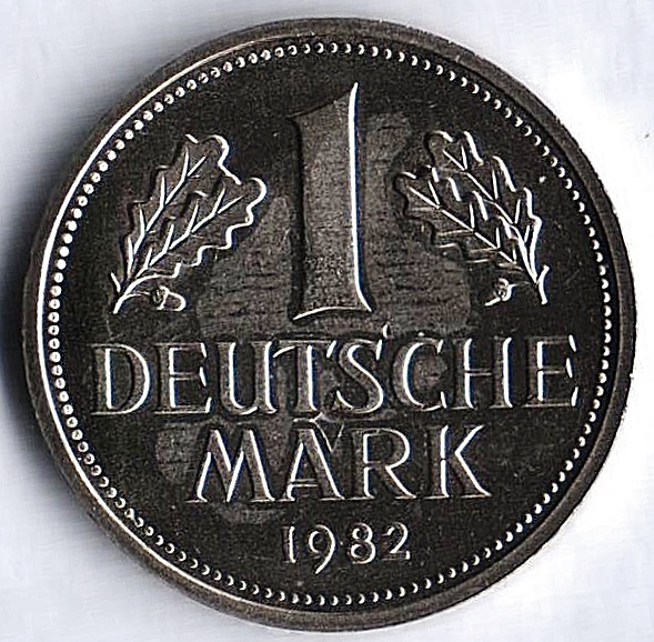 Монета 1 марка. 1982 год (J), ФРГ.