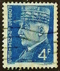 Почтовая марка (4 f.). "Маршал Филипп Петен". 1942 год, Франция.