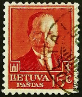 Почтовая марка. "60 лет со дня рождения Антанаса Сметоны". 1934 год, Литва.