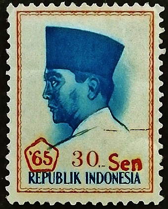 Марка почтовая (30 s.). "Президент Сукарно (надпечатка `65)". 1965 год, Индонезия.