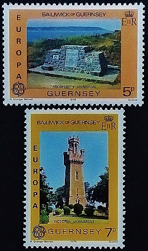 Набор марок (2 шт.). "Европа (C.E.P.T.) - Памятники архитектуры". 1978 год, Гернси.