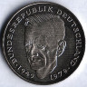 Монета 2 марки. 1982 год (J), ФРГ. Курт Шумахер.