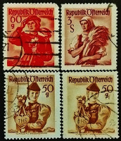 Набор почтовых марок (4 шт.). "Провинциальные костюмы". 1948-1958 годы, Австрия.