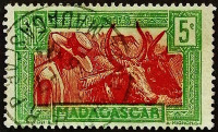 Почтовая марка (5 c.). "Зебу". 1930 год, Мадагаскар.