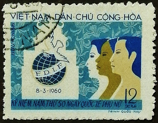 Почтовая марка. "50-летие Международного женского дня". 1960 год, Вьетнам.