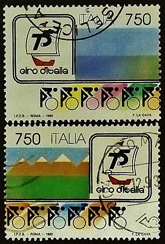 Набор почтовых марок (2 шт.). "75-й велопробег по Италии". 1992 год, Италия.