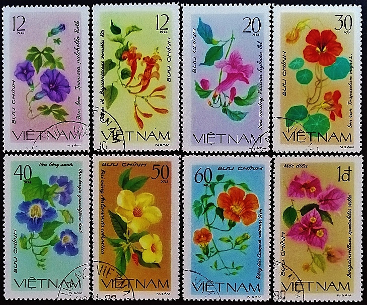 Набор почтовых марок (8 шт.). "Ползучие цветы (I)". 1980 год, Вьетнам.