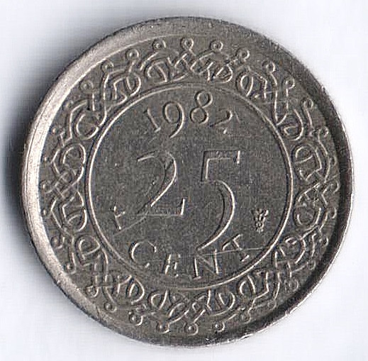 Монета 25 центов. 1982 год, Суринам.