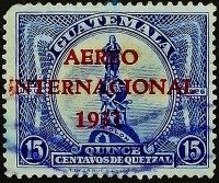 Почтовая марка (15 c.). "Памятник Колумбу". 1931 год, Гватемала.