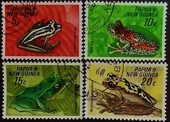 Набор почтовых марок (4 шт.). "Сохранение фауны - лягушки". 1968 год, Папуа-Новая Гвинея.