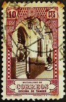 Почтовая марка (10 c.). "В пользу детей-сирот". 1946 год, Танжер (Испанское Почтовое Отделение).