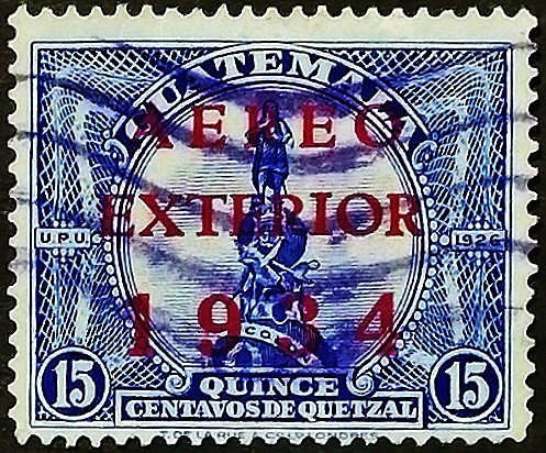 Почтовая марка (15 c.). "Памятник Колумбу". 1934 год, Гватемала.