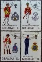 Набор почтовых марок (4 шт.). "Военная форма (VI)". 1974 год, Гибралтар.
