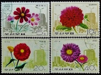 Набор почтовых марок (4 шт.). "Цветы". 1976 год, КНДР.