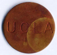 Парковочный жетон UCLA.