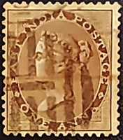 Почтовая марка (1 an.). "Королева Виктория". 1865 год, Британская Индия.