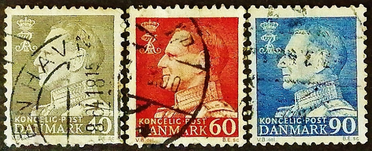 Набор почтовых марок (3 шт.). "Король Фредерик IX". 1965-1967 годы, Дания.