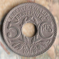 Монета 5 сантимов. 1919 год, Франция.
