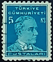 Почтовая марка (5 k.). "Кемаль Ататюрк". 1951 год, Турция.