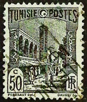 Почтовая марка (50 c.). "Мечеть Хальфауин в Тунисе". 1926 год, Тунис.