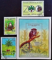 Набор почтовых марок (3 шт.) с блоком. "50 лет зоопарку Цимбазаза". 1988 год, Мадагаскар.