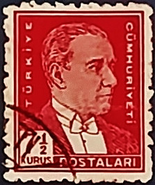 Почтовая марка (7½ k.). "Кемаль Ататюрк". 1933 год, Турция.