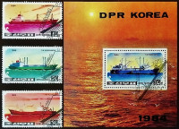 Набор почтовых марок (3 шт.) с блоком. "Корейские торговые суда". 1984 год, КНДР.