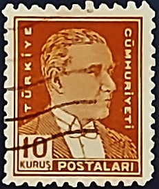 Почтовая марка (10 k.). "Кемаль Ататюрк". 1951 год, Турция.