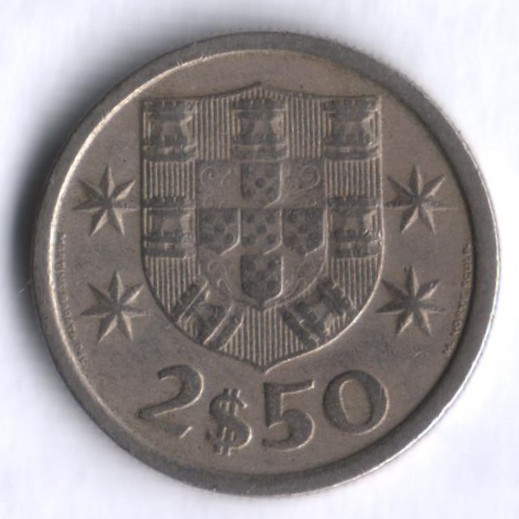 Монета 2,5 эскудо. 1967 год, Португалия.
