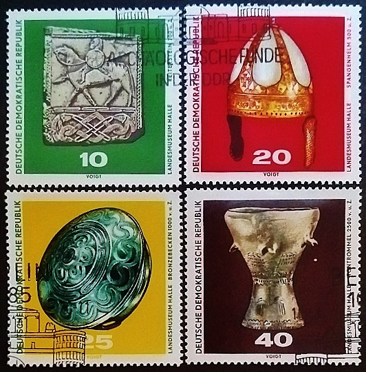 Набор почтовых марок (4 шт.). "Экспонаты из Национального музея доисторической эпохи, Халле". 1970 год, ГДР. Набор почтовых марок (4 шт.). "Экспонаты из Национального музея доисторической эпохи, Халле". 1970 год, ГДР.