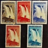 Набор марок (5 шт.). "Водопад на реке Мбам". 1939 год, Камерун.