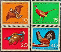 Набор марок (4 шт.). "Промысловые птицы". 1965 год, ФРГ.