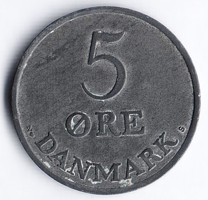 Монета 5 эре. 1951(N;S) год, Дания. Цифра "5" в дате с наклоном.