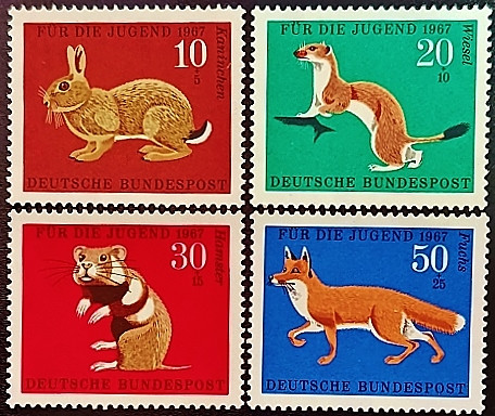 Набор марок (4 шт.). "Детёныши пушных зверей". 1967 год, ФРГ.