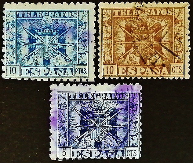 Набор почтовых марок (3 шт.). "Герб". 1940 год, Испания.